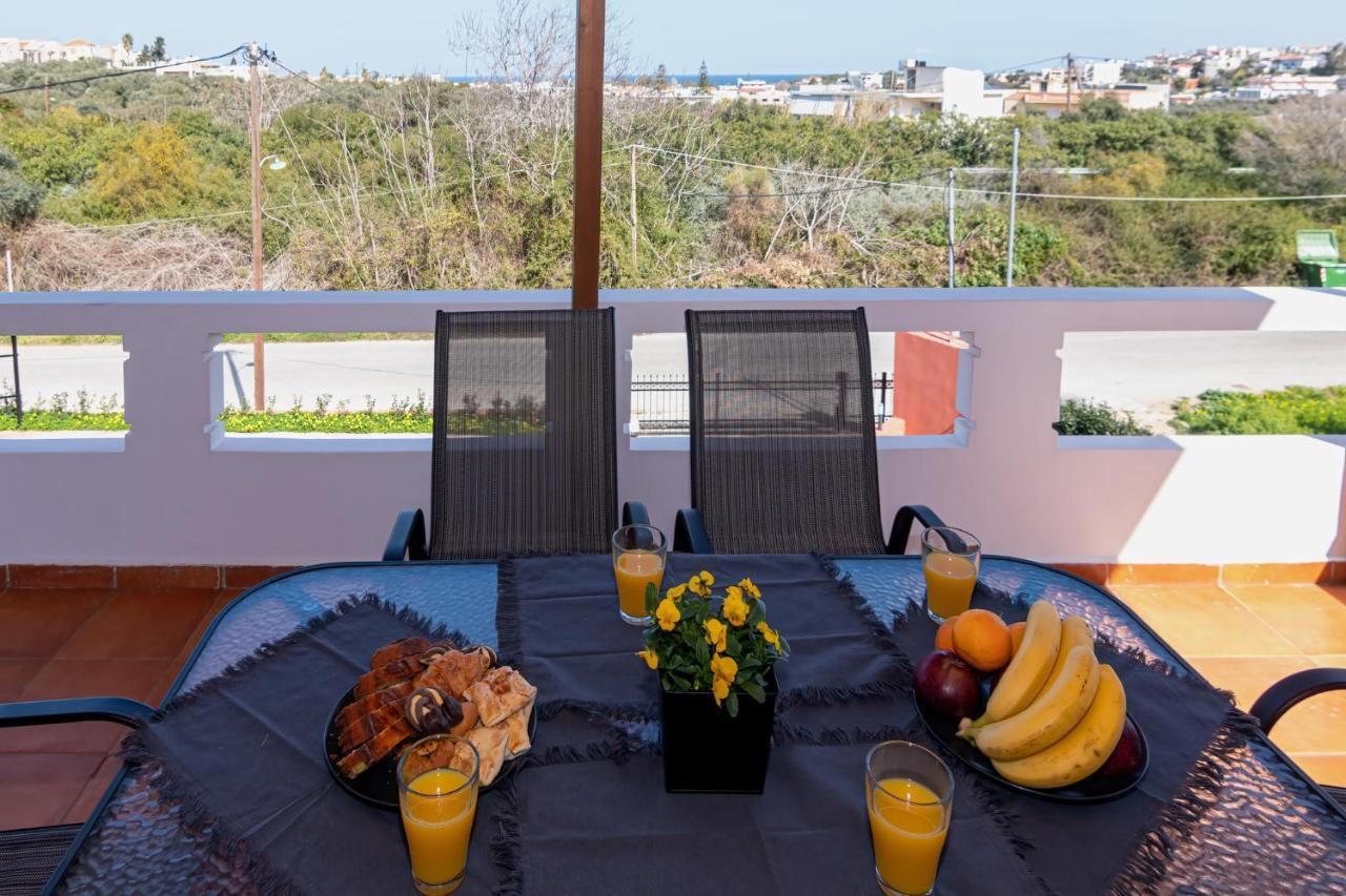 Bona'S Guest House Agia  Exterior foto