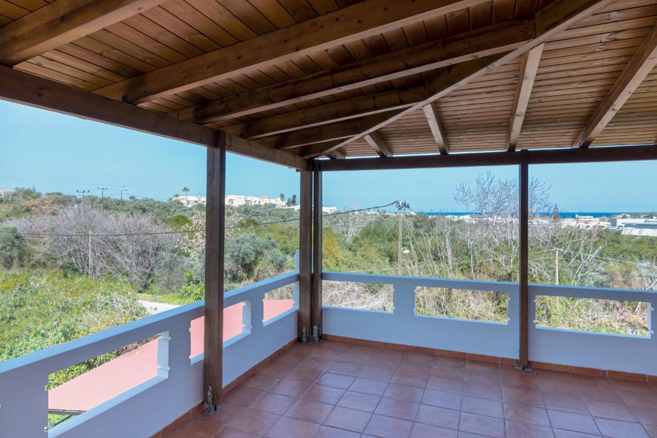 Bona'S Guest House Agia  Exterior foto