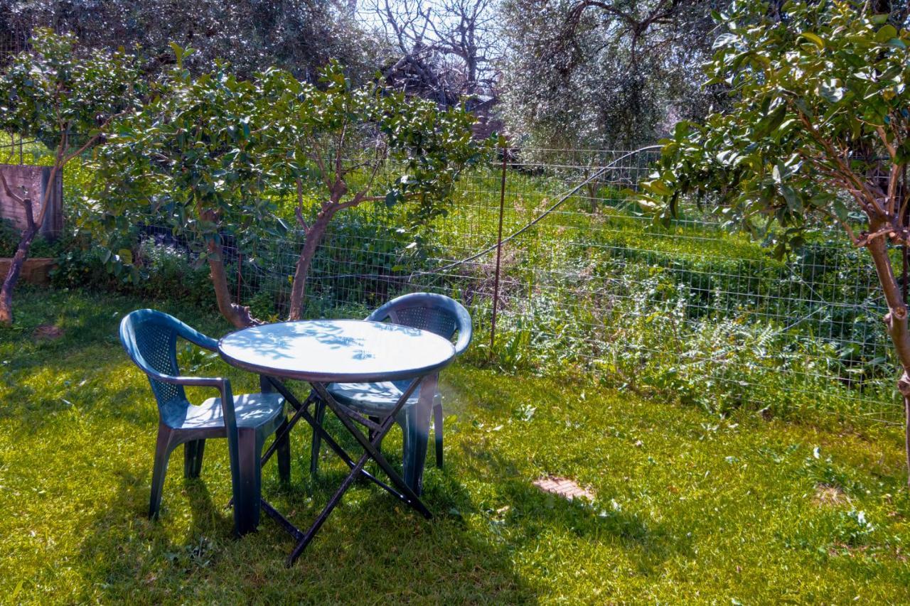 Bona'S Guest House Agia  Exterior foto